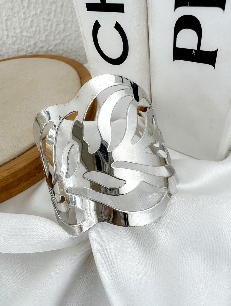 Bracelete Folheado a Ouro 18k e Prata Maxi com Desenho Folha Vazada