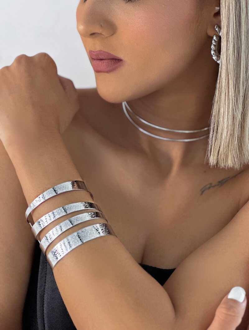 bracelete folheado a ouro 18k e prata maxi quatro fios texturizados