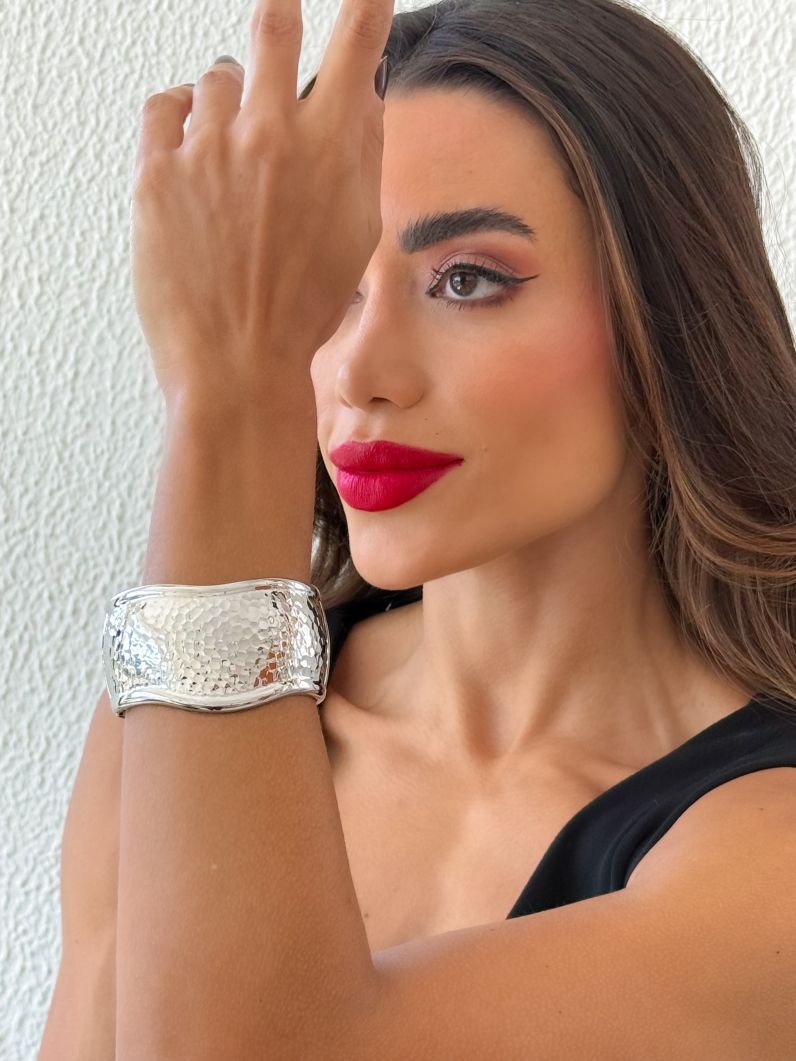 Bracelete Folheado a Ouro 18k e Prata Ondulado Maxi Martelado