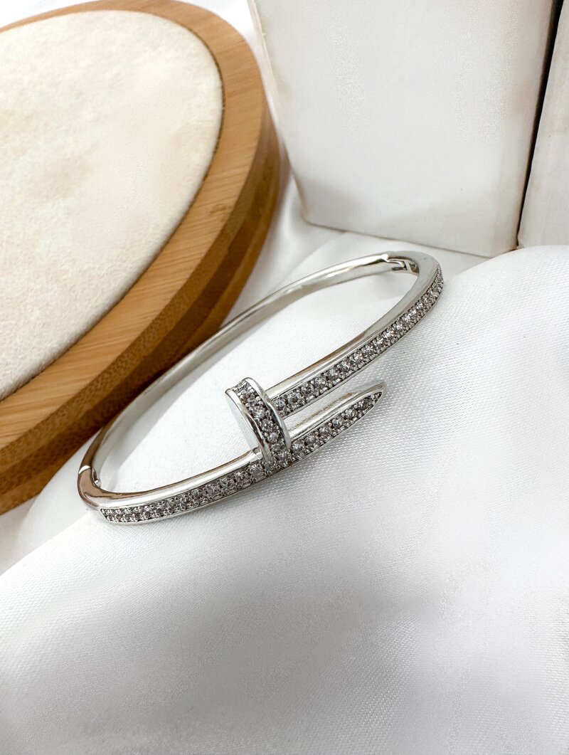 Bracelete Folheado a Ouro 18k e Prata Prego Cravejado
