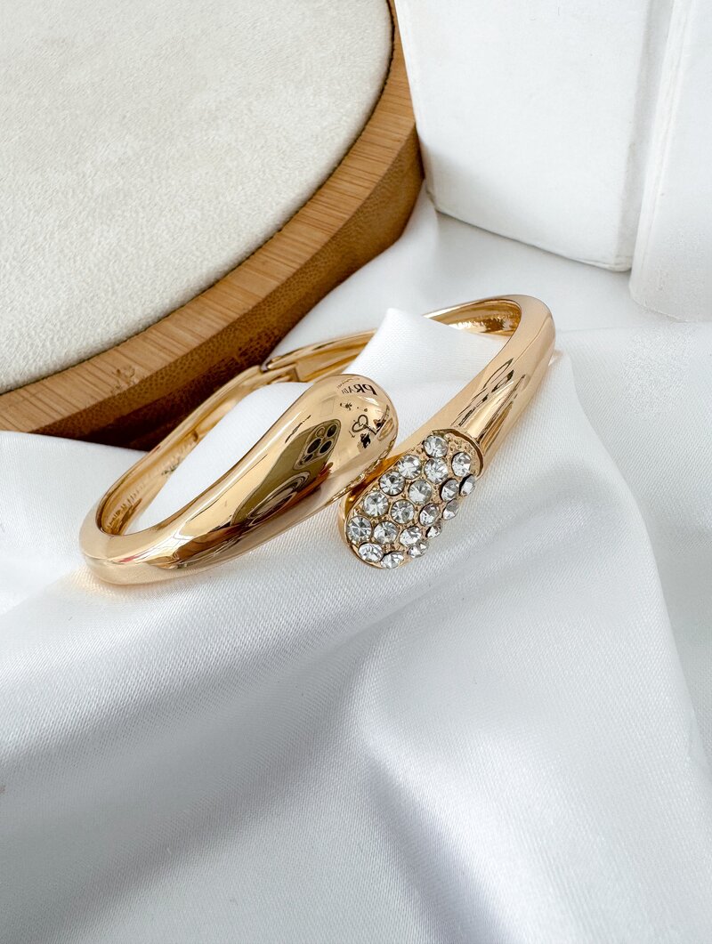 Bracelete Folheado a Ouro 18k e Prata Sobreposto com Detalhe Cravejado