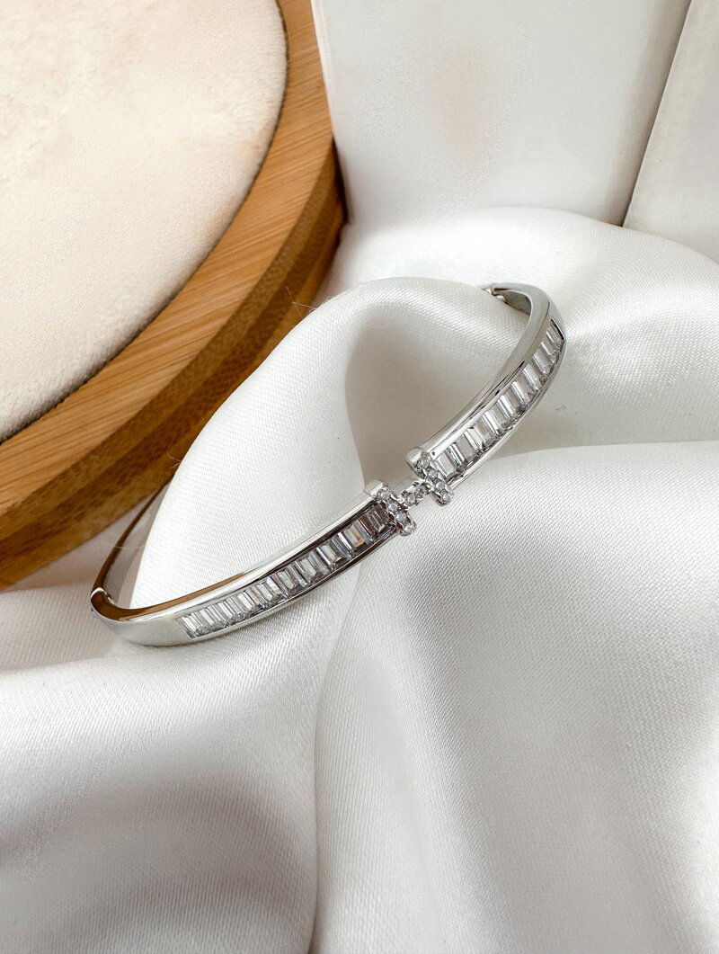 Bracelete Folheado a Ouro 18k e Prata Trabalhado com Navetes de Zircônia