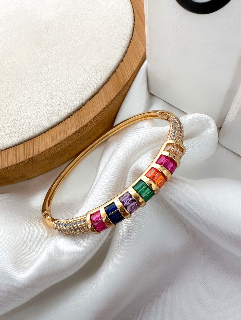 Bracelete Folheado a Ouro 18k e Prata Zircônias Centrais com Detalhes Cravejados