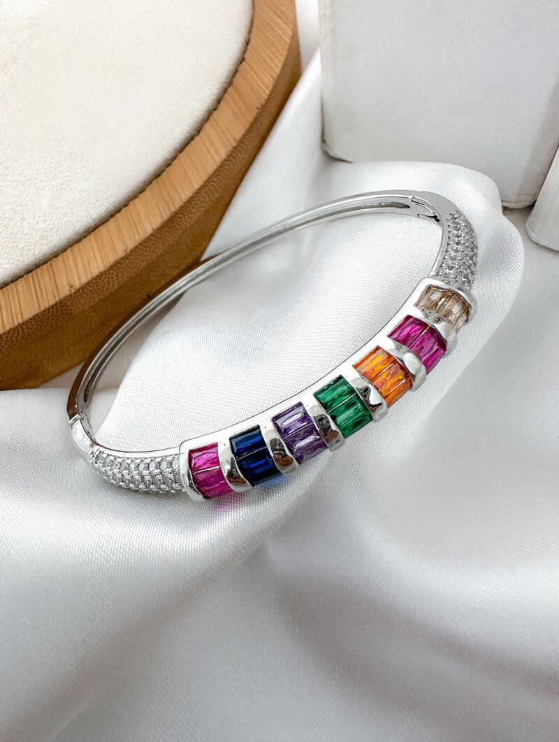 Bracelete Folheado a Ouro 18k e Prata Zircônias Centrais com Detalhes Cravejados