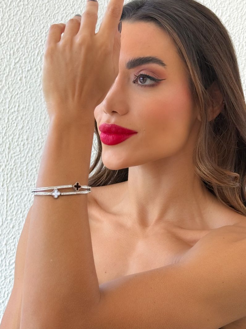 Bracelete Folheado a Ouro 18k e Prata Zircônias Com Inspiração Vg.