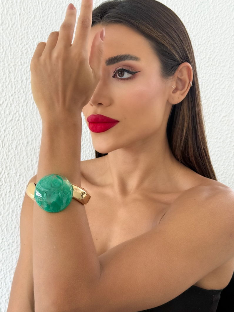 Bracelete Folheado a Ouro 18k Ondulado Com Círculo Resinado