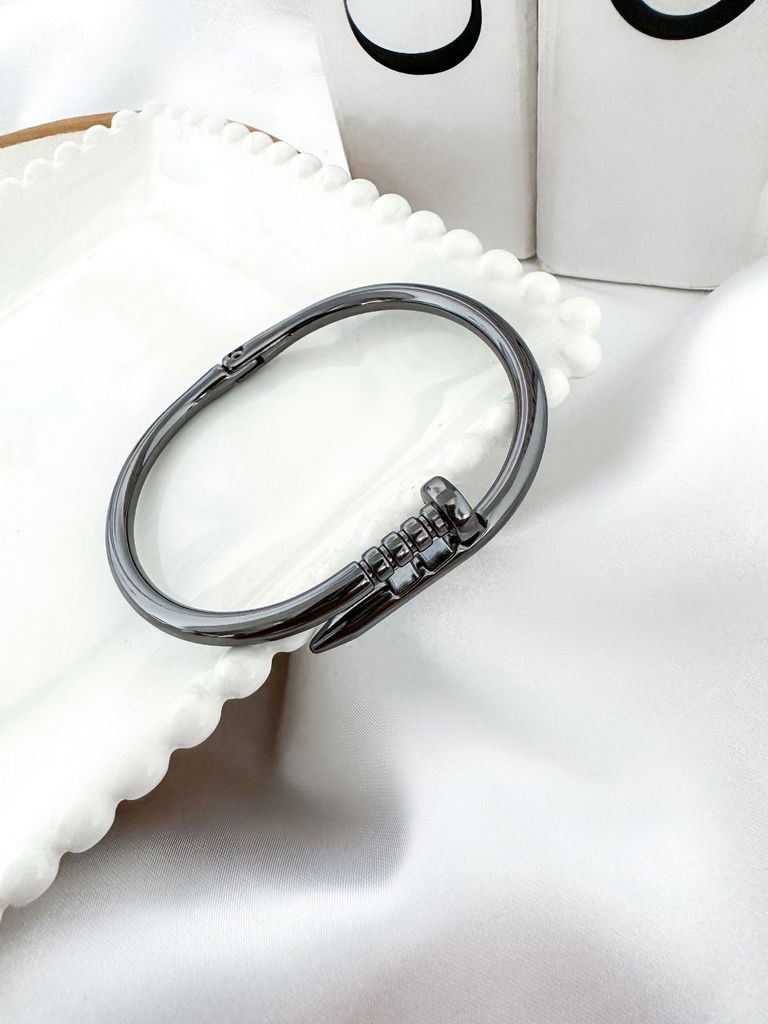 Bracelete semi joia prego