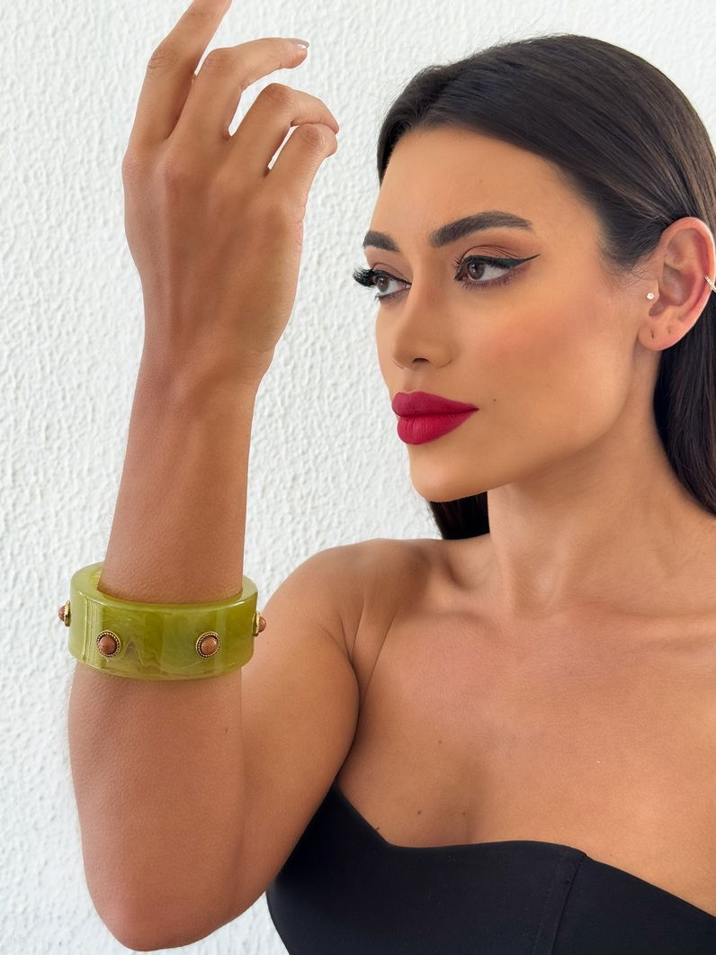 Bracelete Resinado Boho Chic Com Pedras