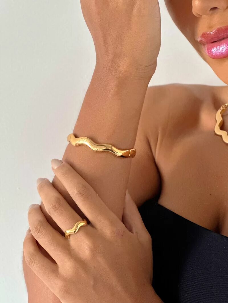 Bracelete Semi Joia Aro Ondulado