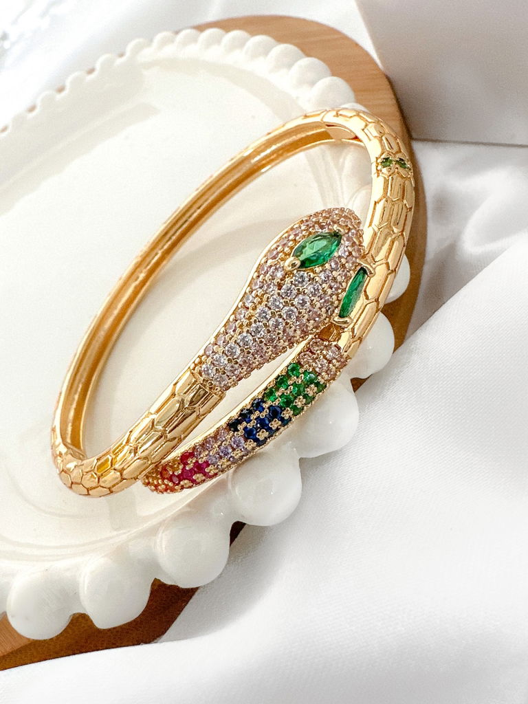 Bracelete serpente com designer em micro zircônia cravejados folheado em ouro 18k e prata