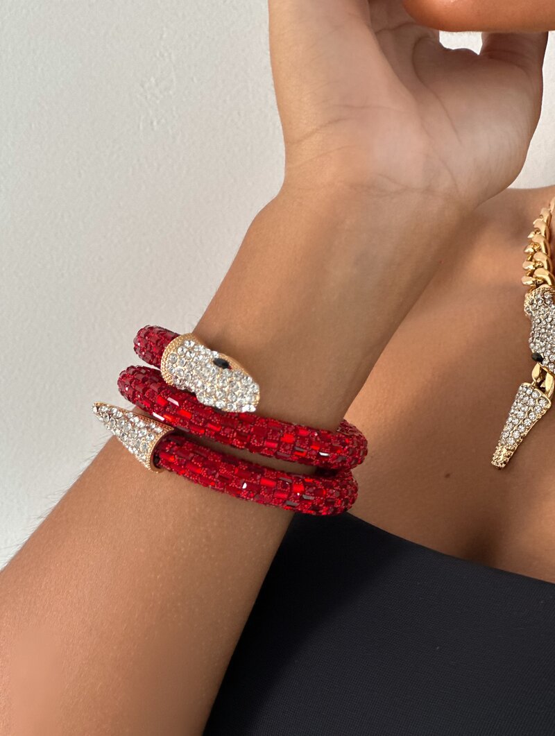 Bracelete Serpente Três Voltas com Pedraria