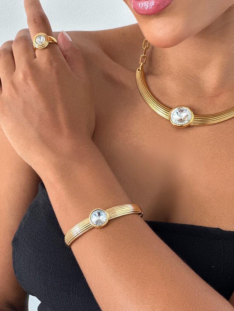 Bracelete Verniz Italiano Escovado Com Pedra Central