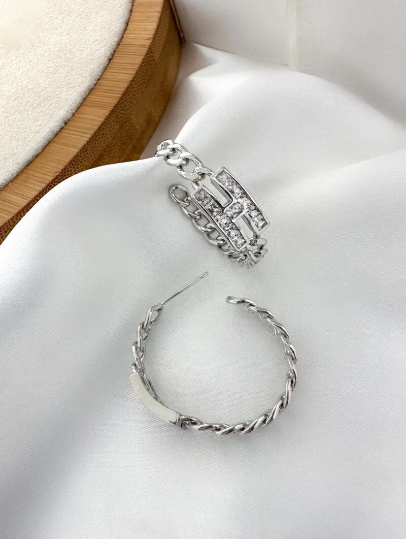 Brinco argola corrente inspiração joalheria folheado a ouro 18k e prata