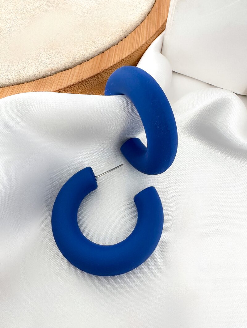 Brinco Argola Tubo Resina