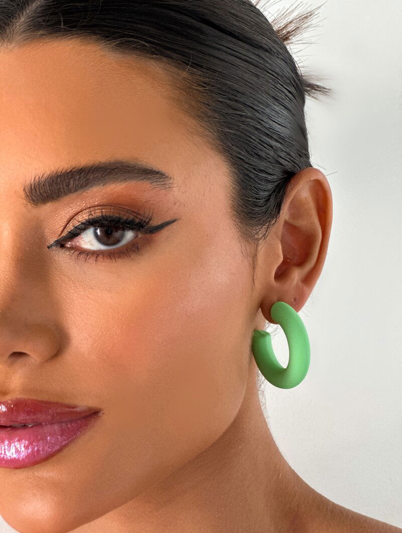 Brinco Argola Tubo Resina