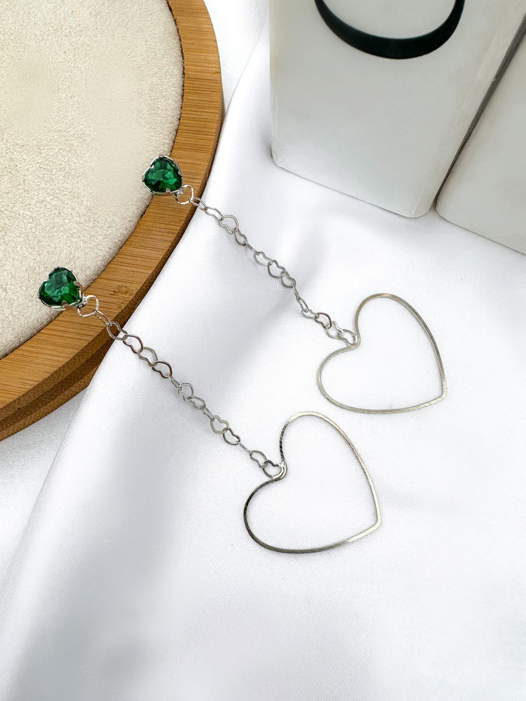 Brinco Coração De Zircônia Com Fio De Coração Vazado