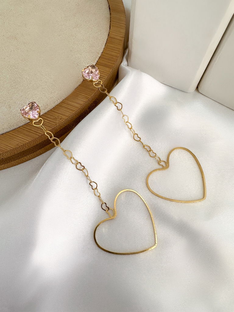 Brinco Coração De Zircônia Com Fio De Coração Vazado