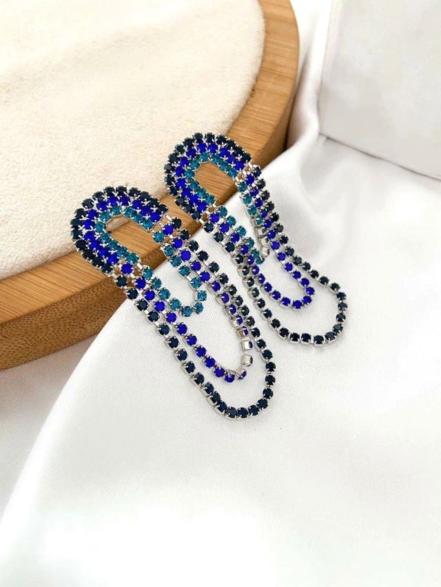 Brinco de festa com zircônias coloridas folheado a ouro 18k e prata.