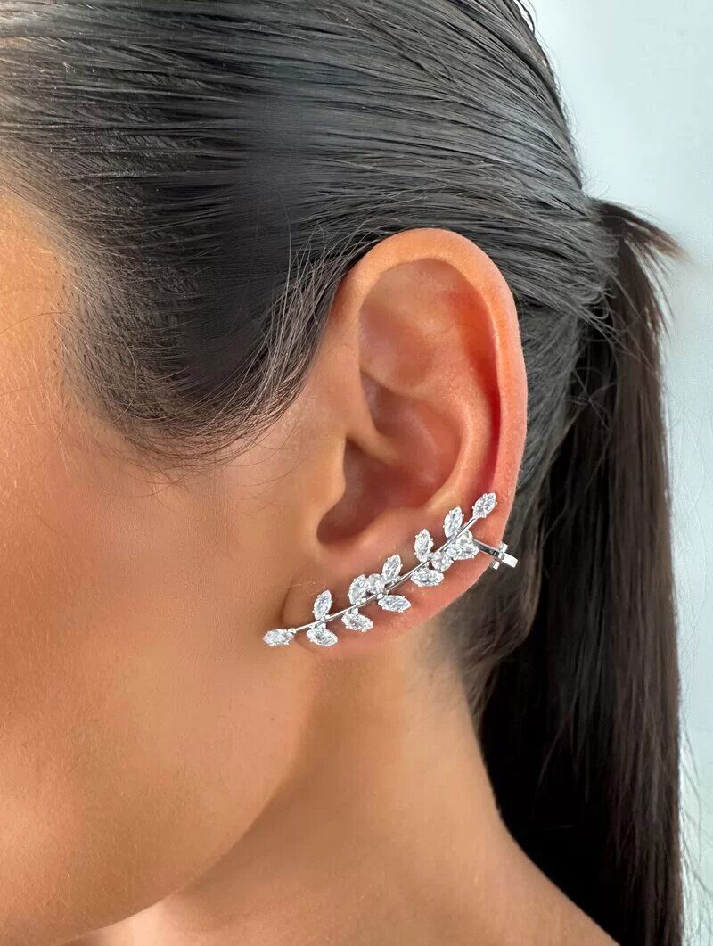 Brinco Ear Cuff Folheado a Ouro 18k e Prata Design Folhas de Zircônias