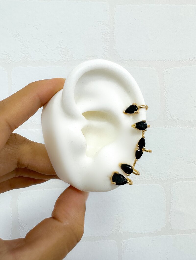 Brinco Ear Cuff Folheado a Ouro 18k e Prata Gotas de Zircônia