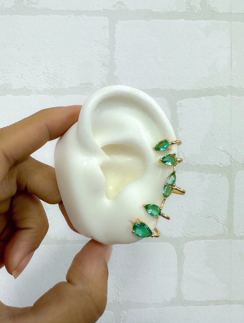 Brinco Ear Cuff Folheado a Ouro 18k e Prata Gotas de Zircônia