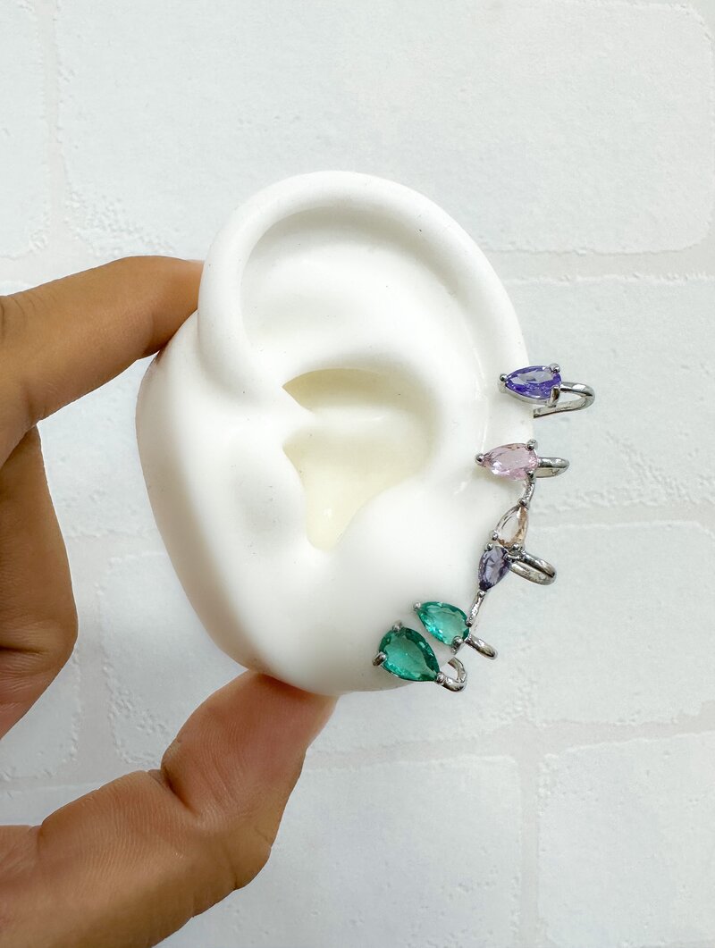 Brinco Ear Cuff Folheado a Ouro 18k e Prata Gotas de Zircônia