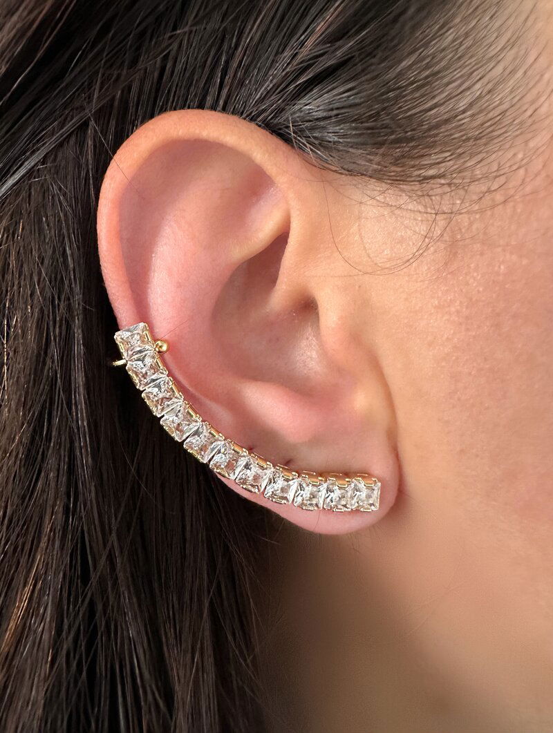 Brinco Ear Cuff Folheado a Ouro 18k e Prata Navetes de Zircônia