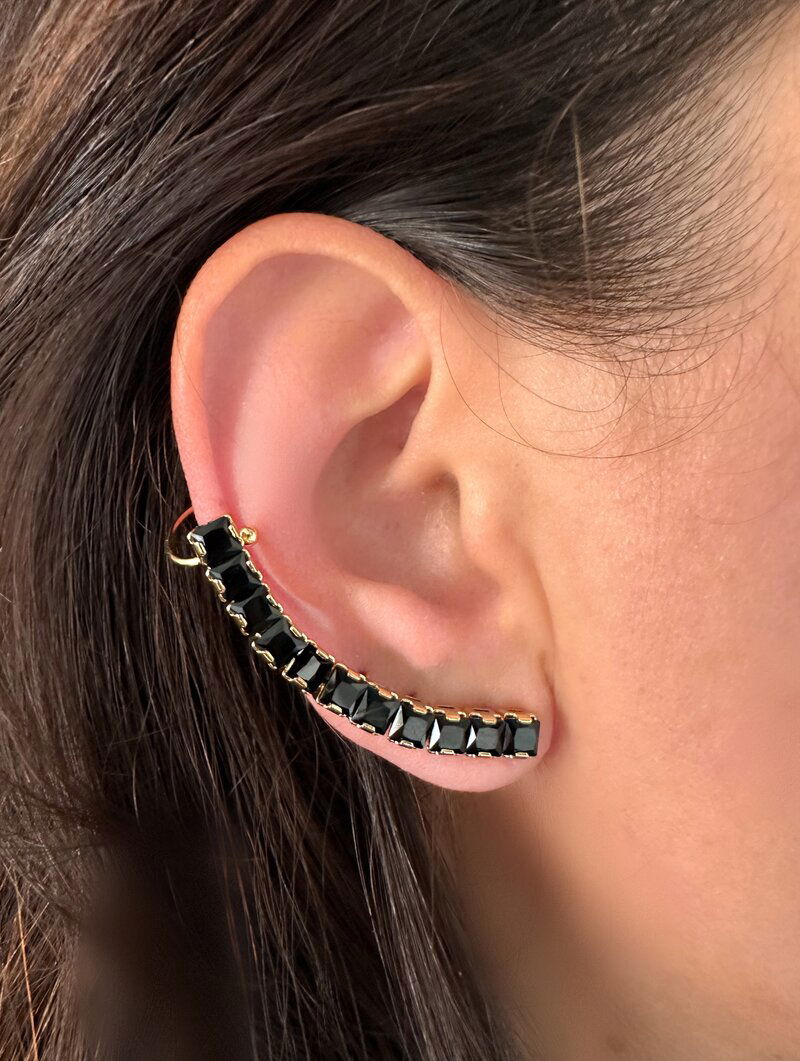Brinco Ear Cuff Folheado a Ouro 18k e Prata Navetes de Zircônia