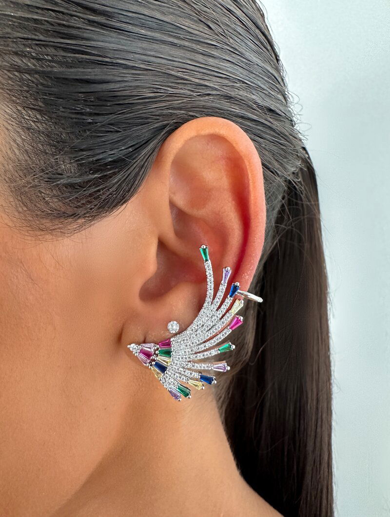 Brinco Ear Cuff Folheado a Ouro 18k e Prata Onze Fios Cravejados