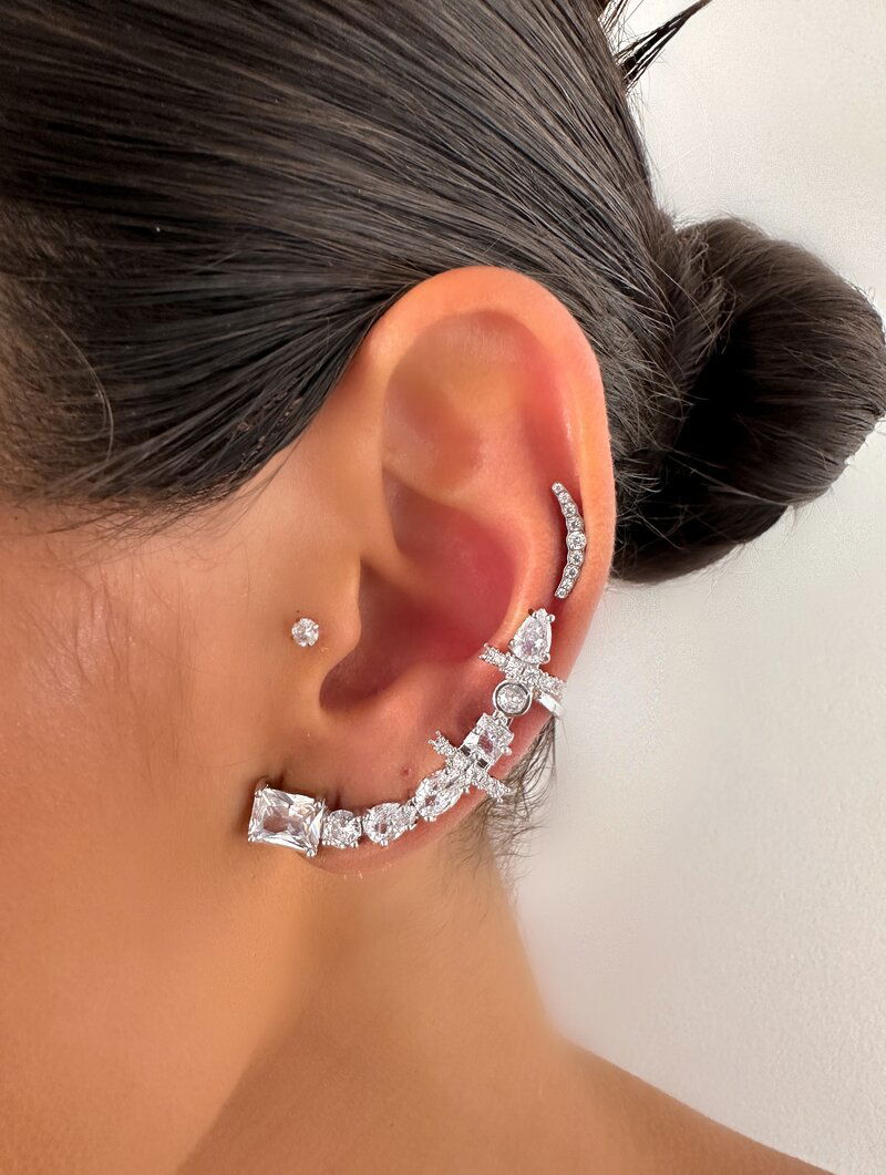 Brinco Ear Cuff Folheado a Ouro 18k e Prata Pedraria de Zircônia