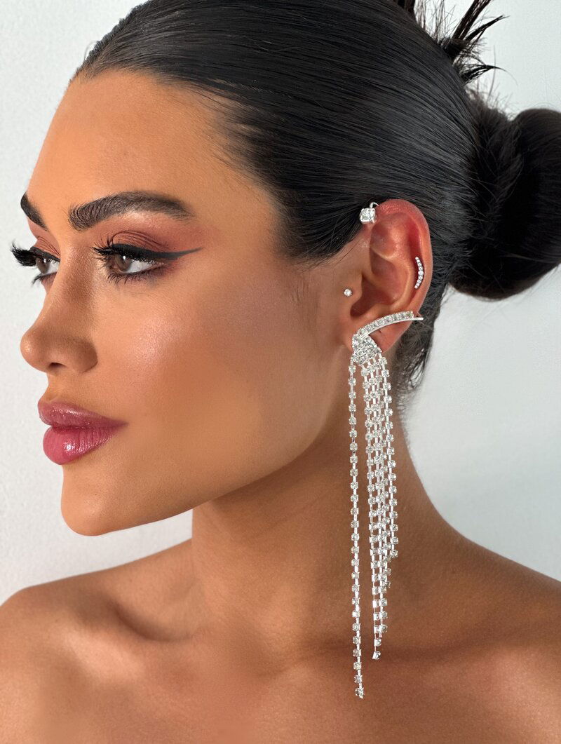 Brinco Ear Hook Folheado a Ouro 18k e Prata com Franja de Micro Zircônias