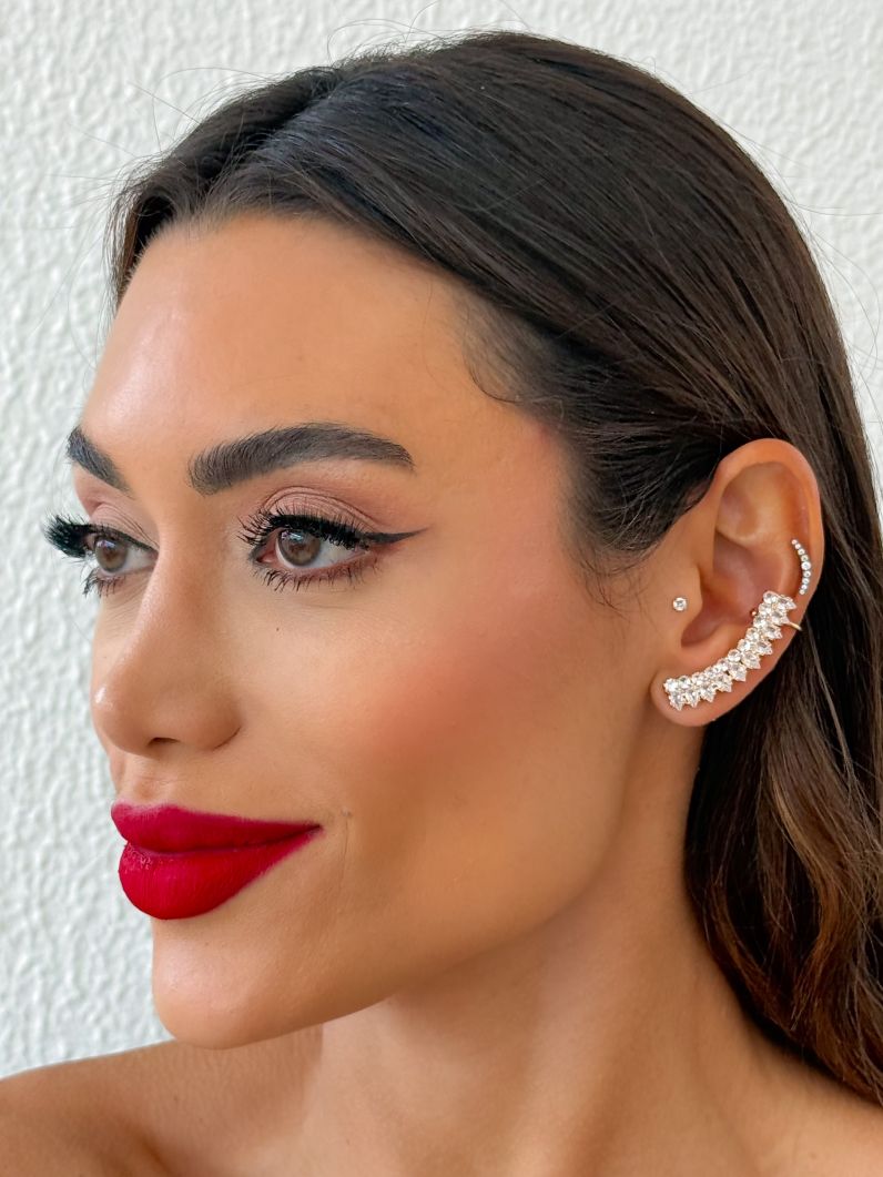 Brinco EarCuff Folheado a Ouro 18k e Prata Design Cravejado