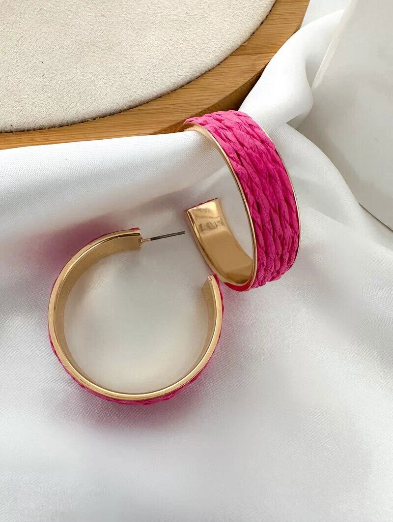 Brinco Folheado a Ouro 18k Argola com Detalhe Trançado em Palha