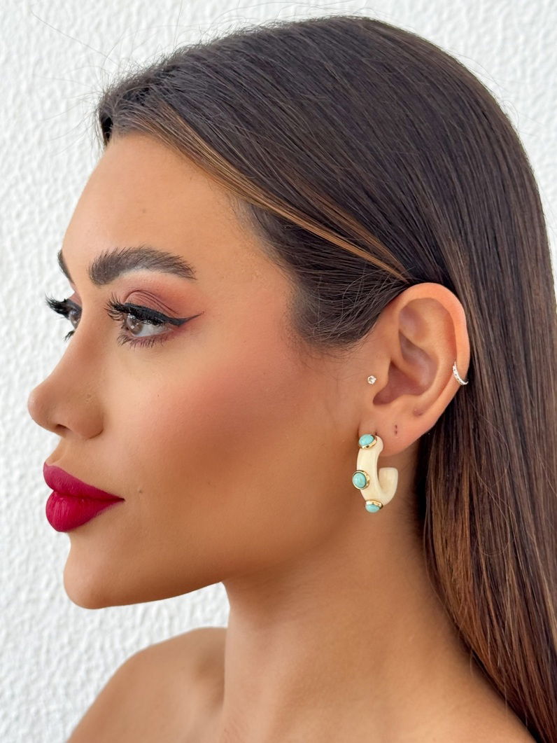 Brinco Folheado a Ouro 18k Argola com Pedras Naturais M