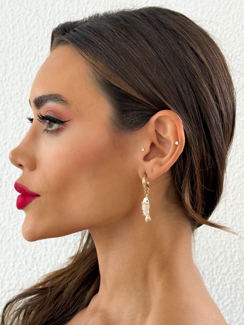 Brinco Folheado a Ouro 18k Argola Com Peixe