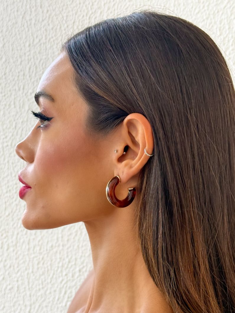 Brinco Folheado a Ouro 18k Argola Resinada