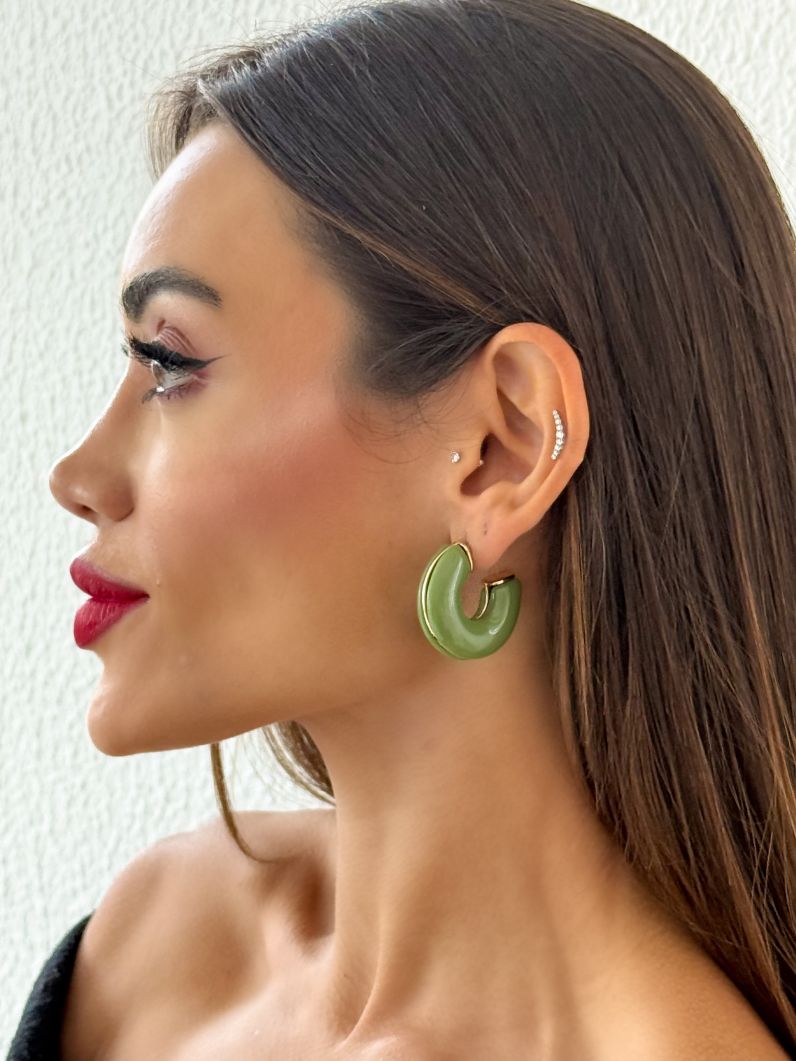 Brinco Folheado a Ouro 18k Argola Resinada