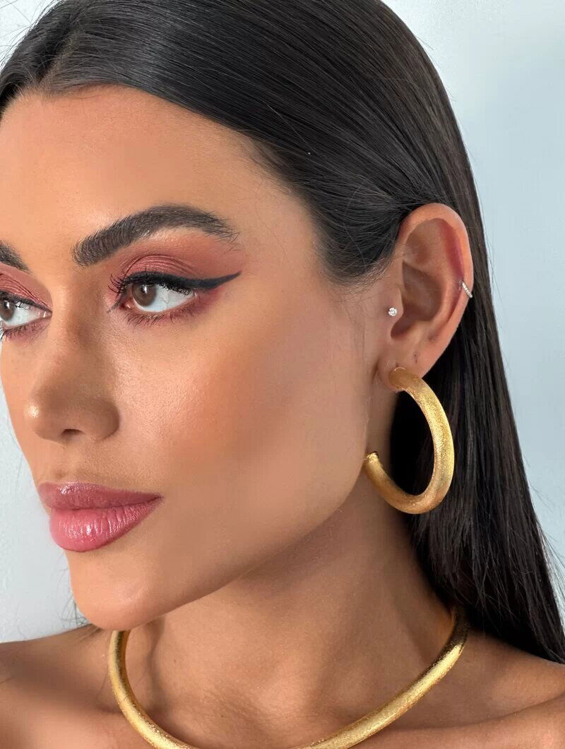 Brinco Folheado a Ouro 18k Aro Texturizado