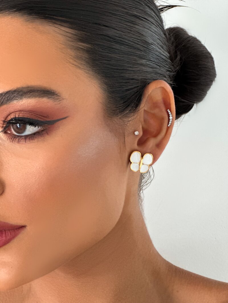 Brinco Folheado a Ouro 18k Borboleta Resinada