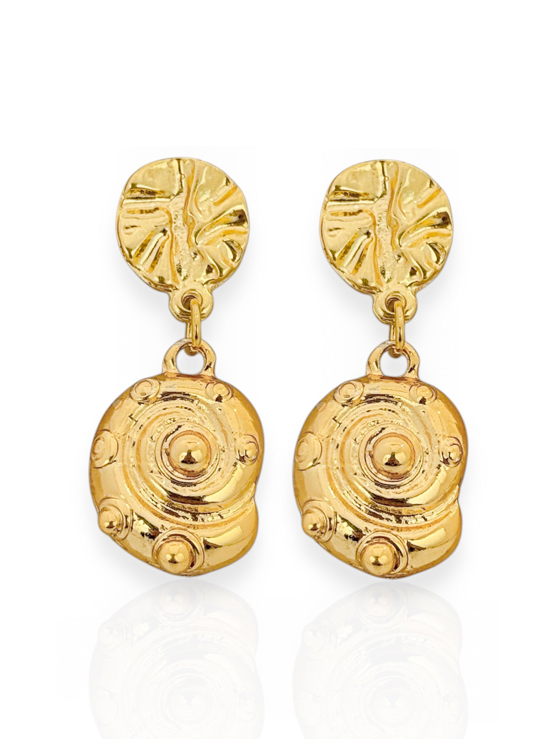 Brinco Folheado a Ouro 18k Concha Espiral