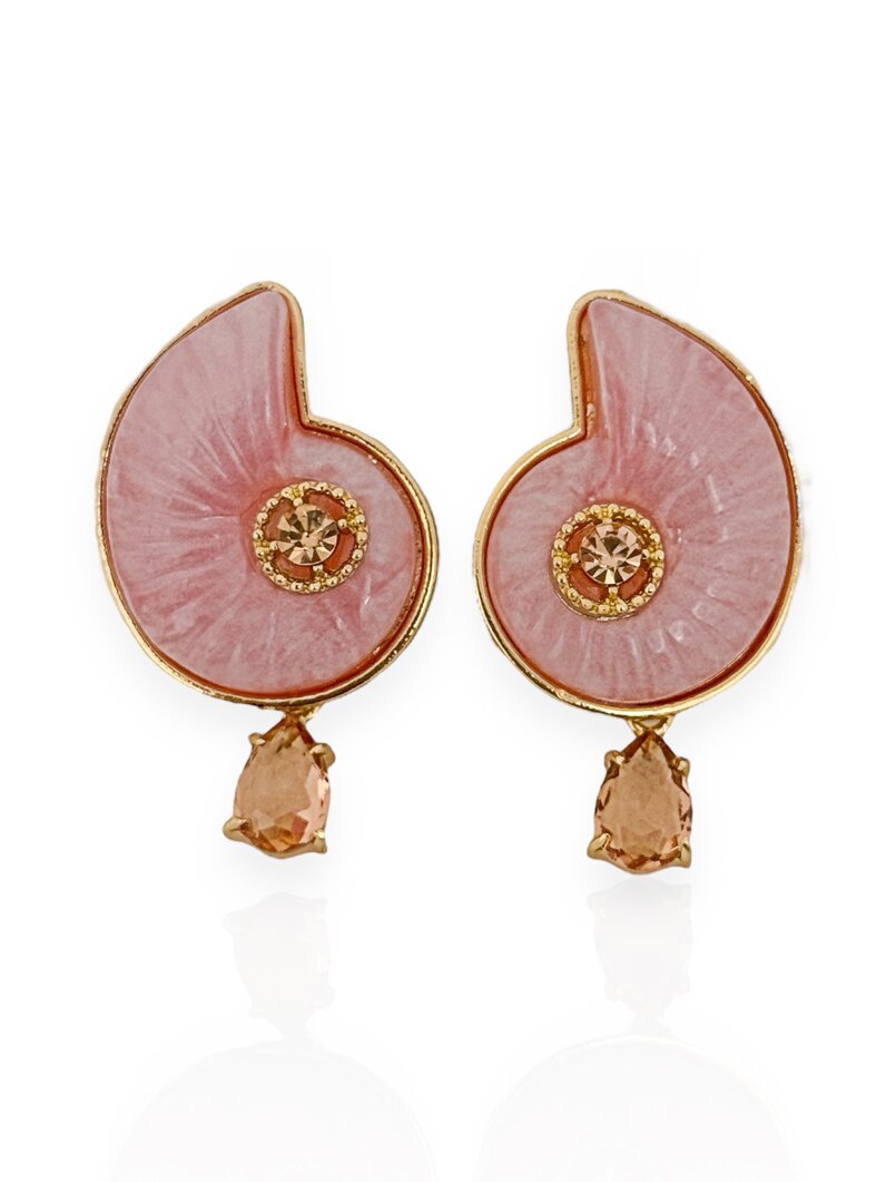 Brinco Folheado a Ouro 18K Conchas Coloridas com Ponto de Luz