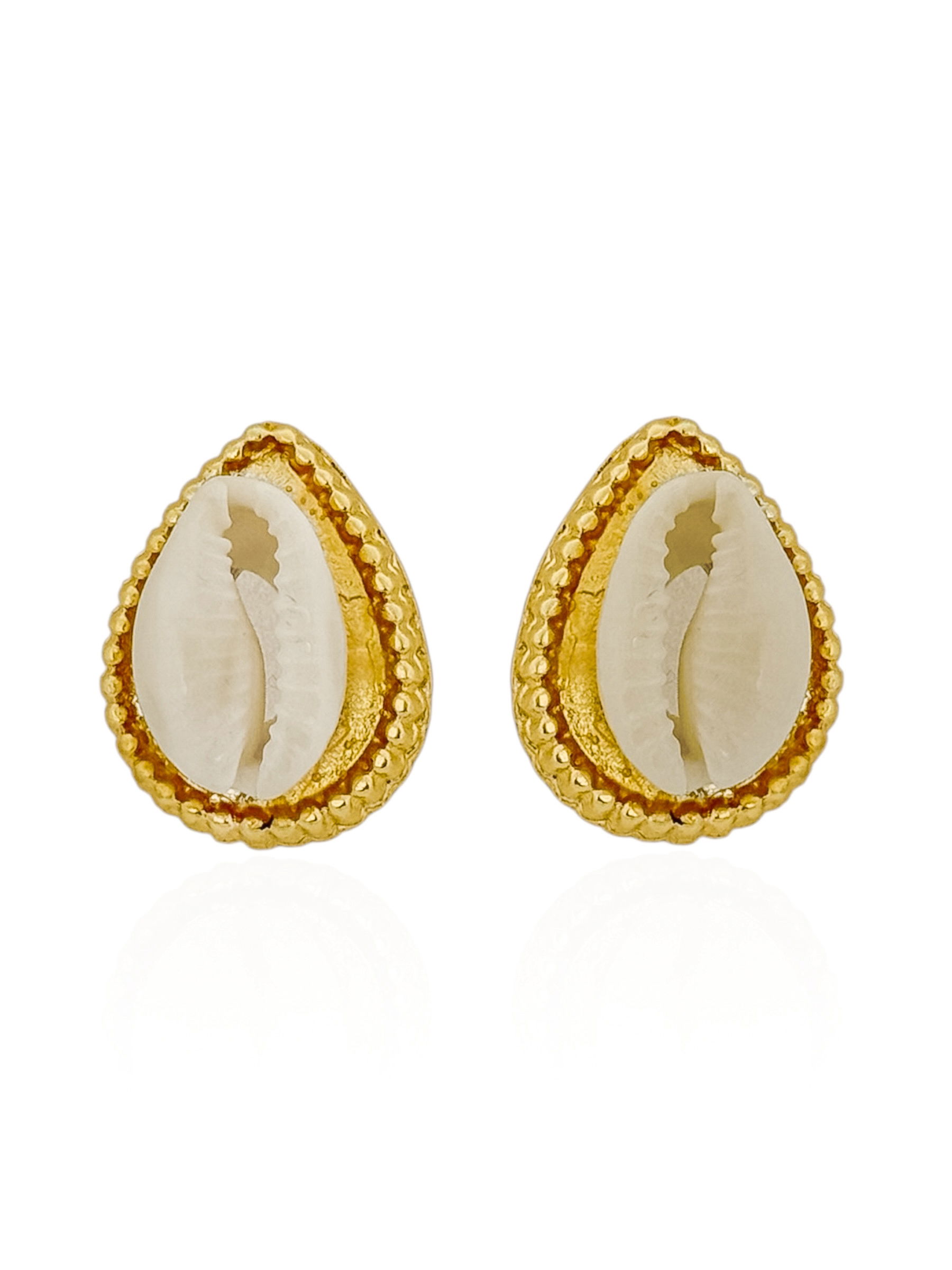 Brinco Folheado a Ouro 18k Design Concha