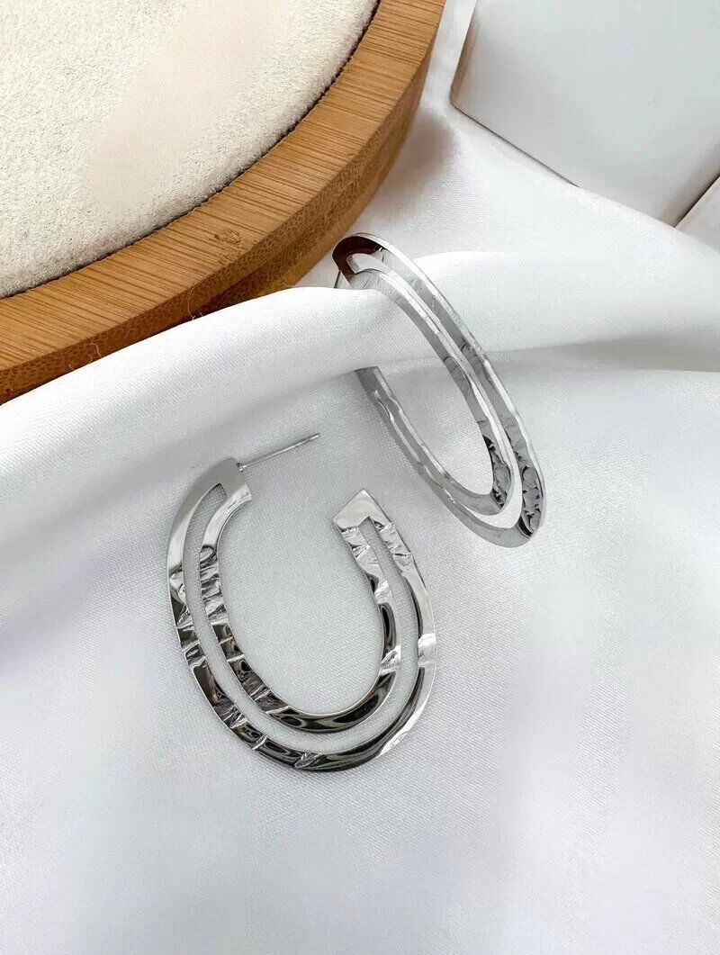 Brinco Folheado a Ouro 18K e a Prata Argola Vazada