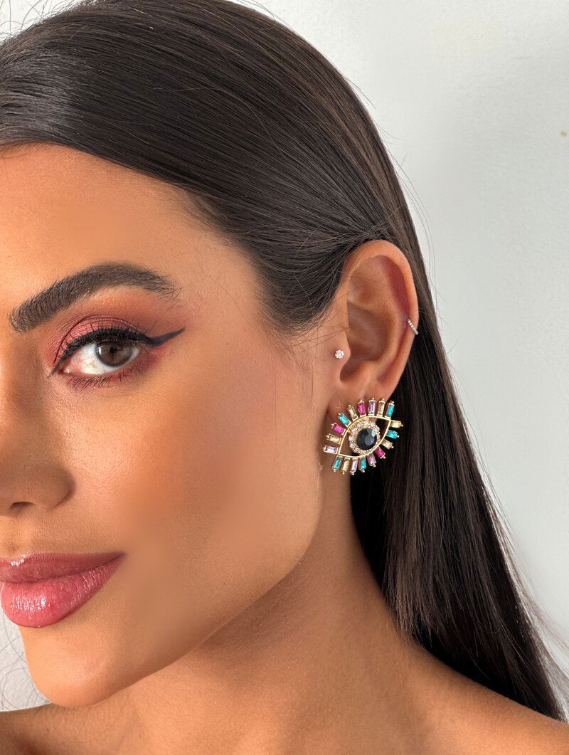 Brinco Folheado a Ouro 18K e a Prata Navetes com Pedra Zirconia