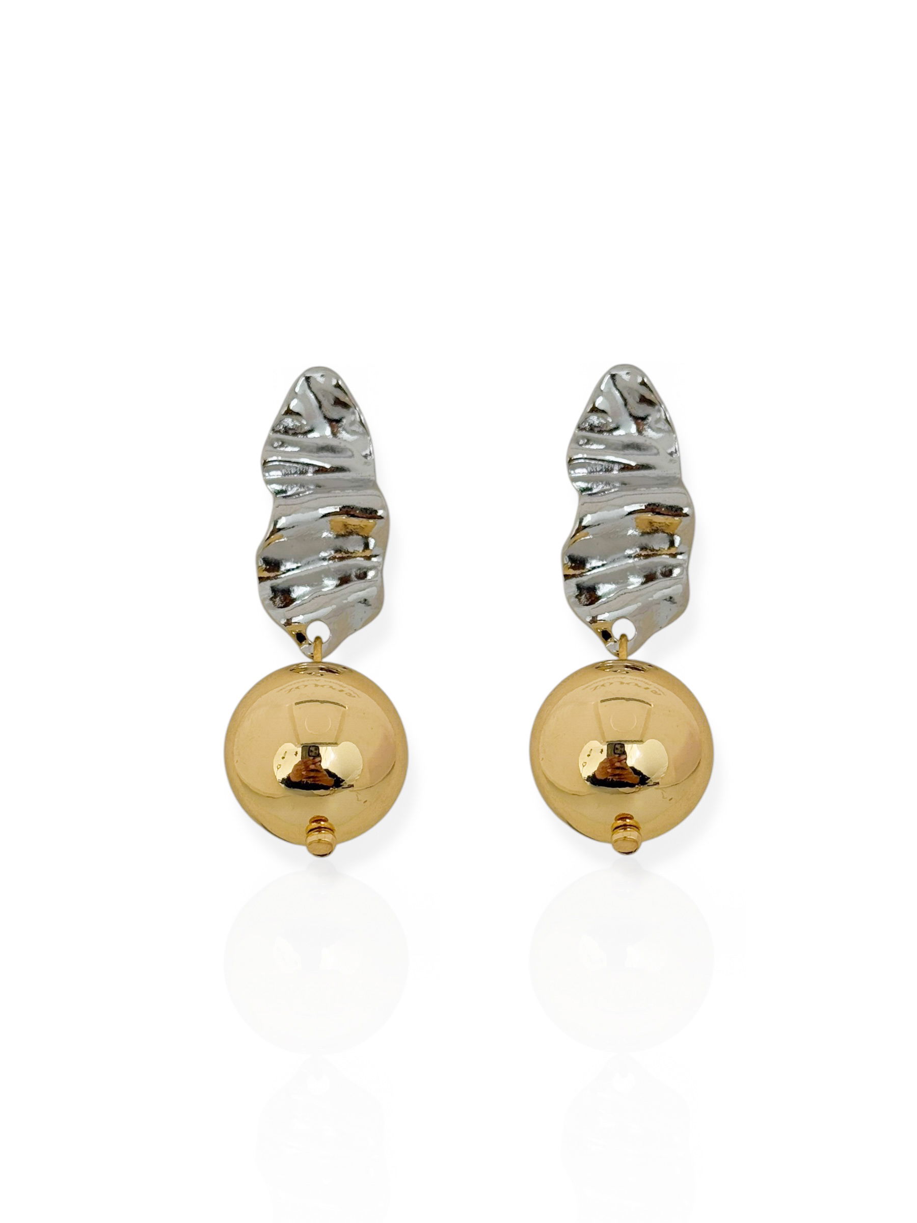 Brinco Folheado a Ouro 18k e Prata, Mix Banho Ponteira Orgânico Com Esferas