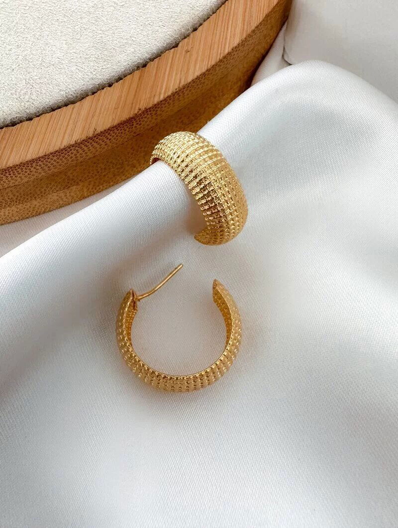 Brinco Folheado a Ouro 18k e Prata 925 Argola Texturizada