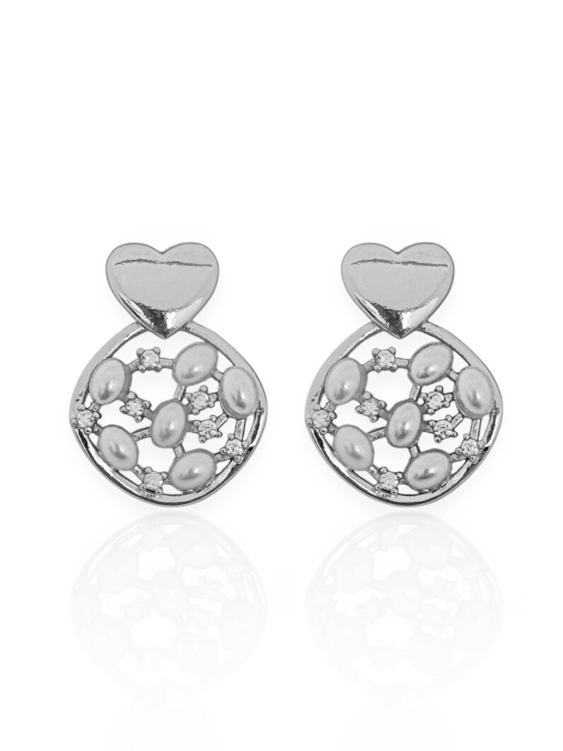 Brinco Folheado a Ouro 18k e Prata 925 Coração com Disco Cravejado de Zircônia e Pérolas