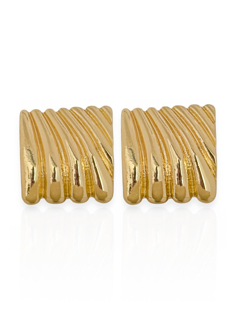Brinco Folheado a Ouro 18k e Prata 925 Formato Quadrado Trabalhado