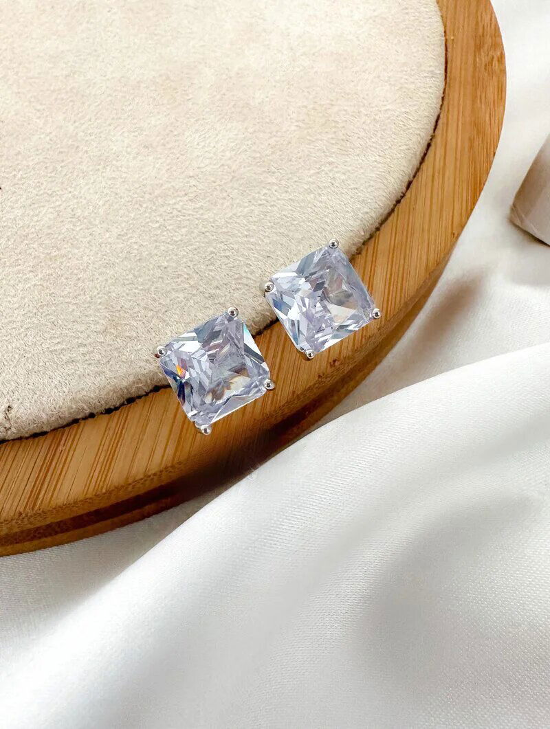 brinco folheado a ouro 18k e prata 925 pedra de zircônia quadrada