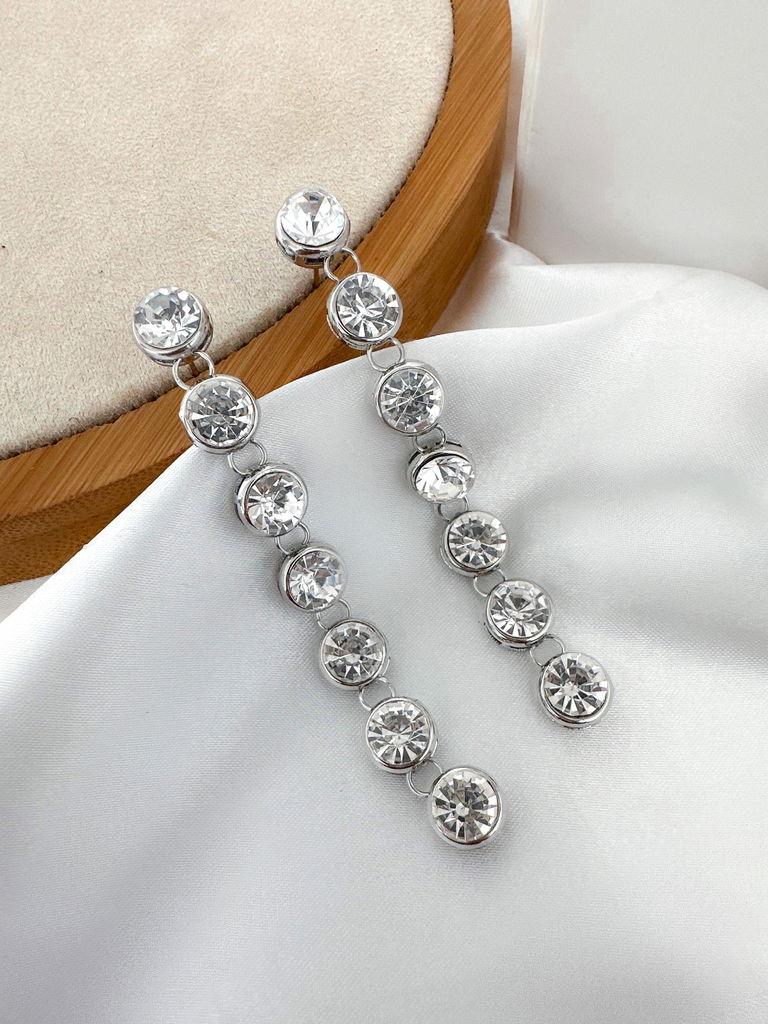 BRINCO FOLHEADO A OURO 18K E PRATA 925 SETE ZIRCÔNIAS